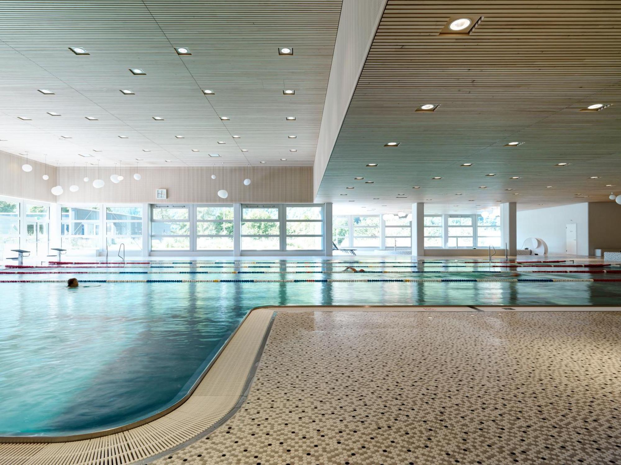 Lintharena Ag Hotel Näfels Екстериор снимка